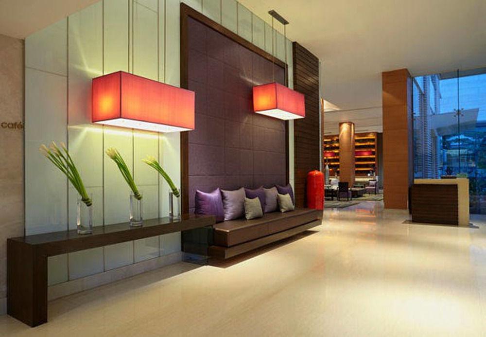 Отель Courtyard By Marriott Бангкок Экстерьер фото