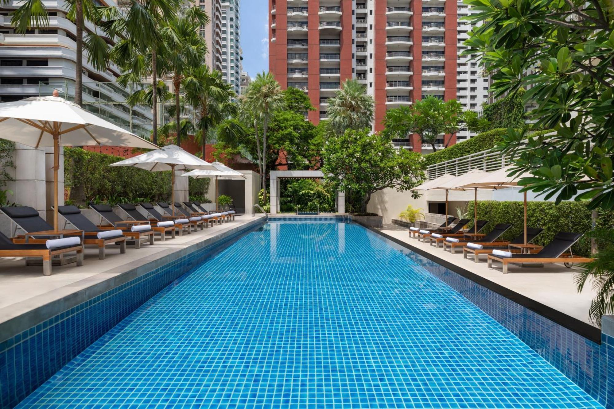 Отель Courtyard By Marriott Бангкок Экстерьер фото