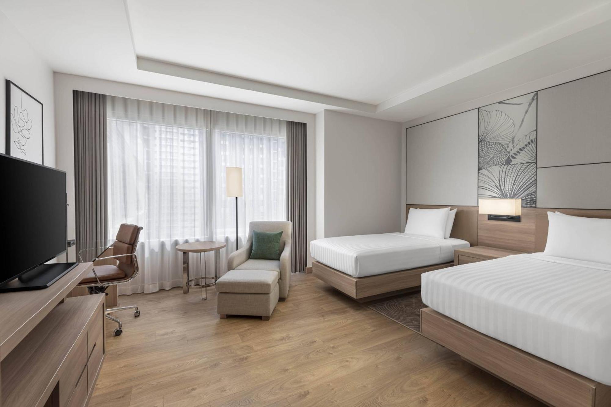 Отель Courtyard By Marriott Бангкок Экстерьер фото